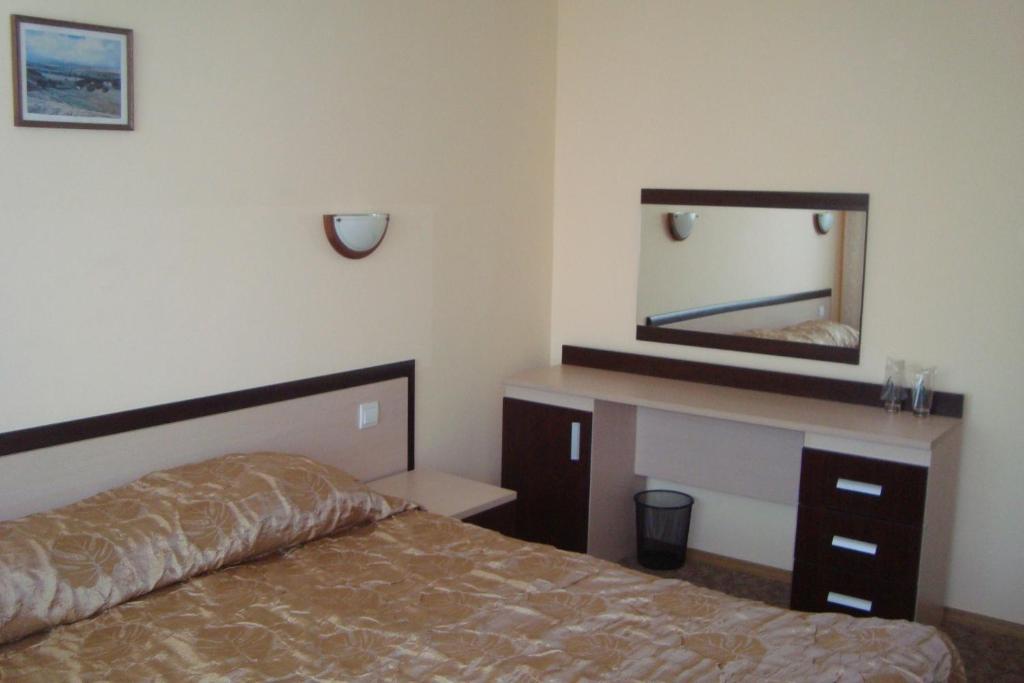 Hotel Astra Ravda Oda fotoğraf