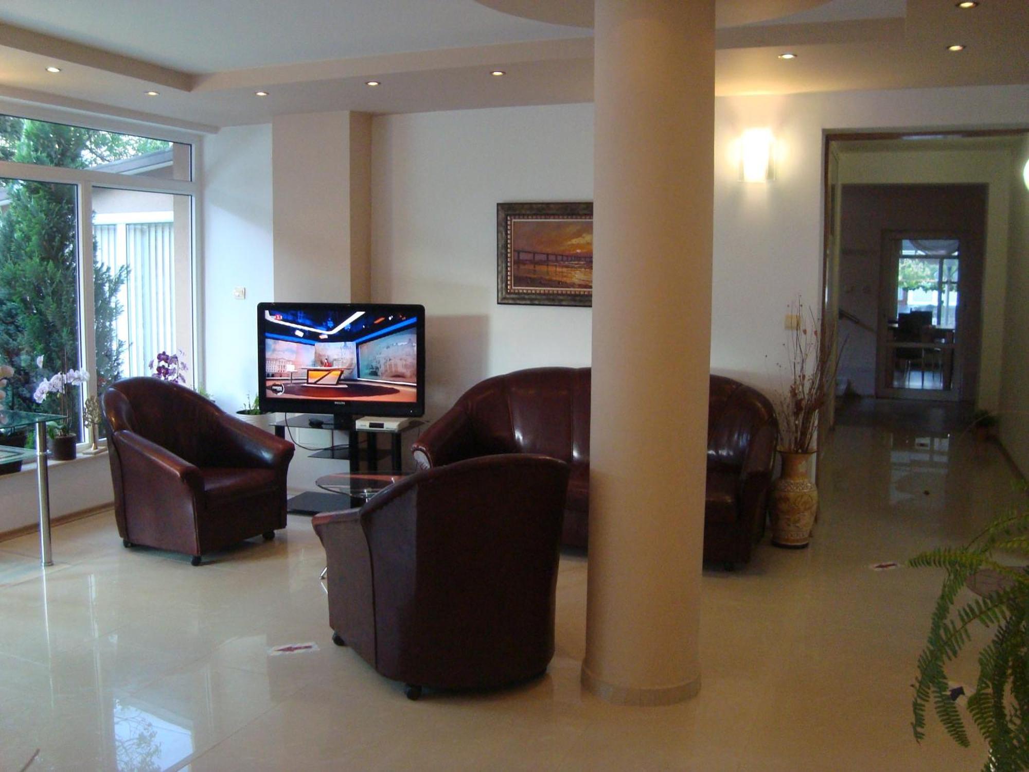 Hotel Astra Ravda Dış mekan fotoğraf