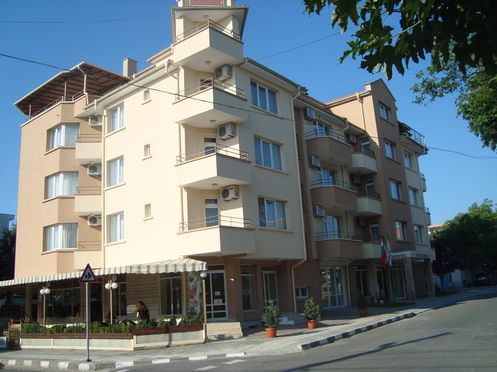 Hotel Astra Ravda Dış mekan fotoğraf