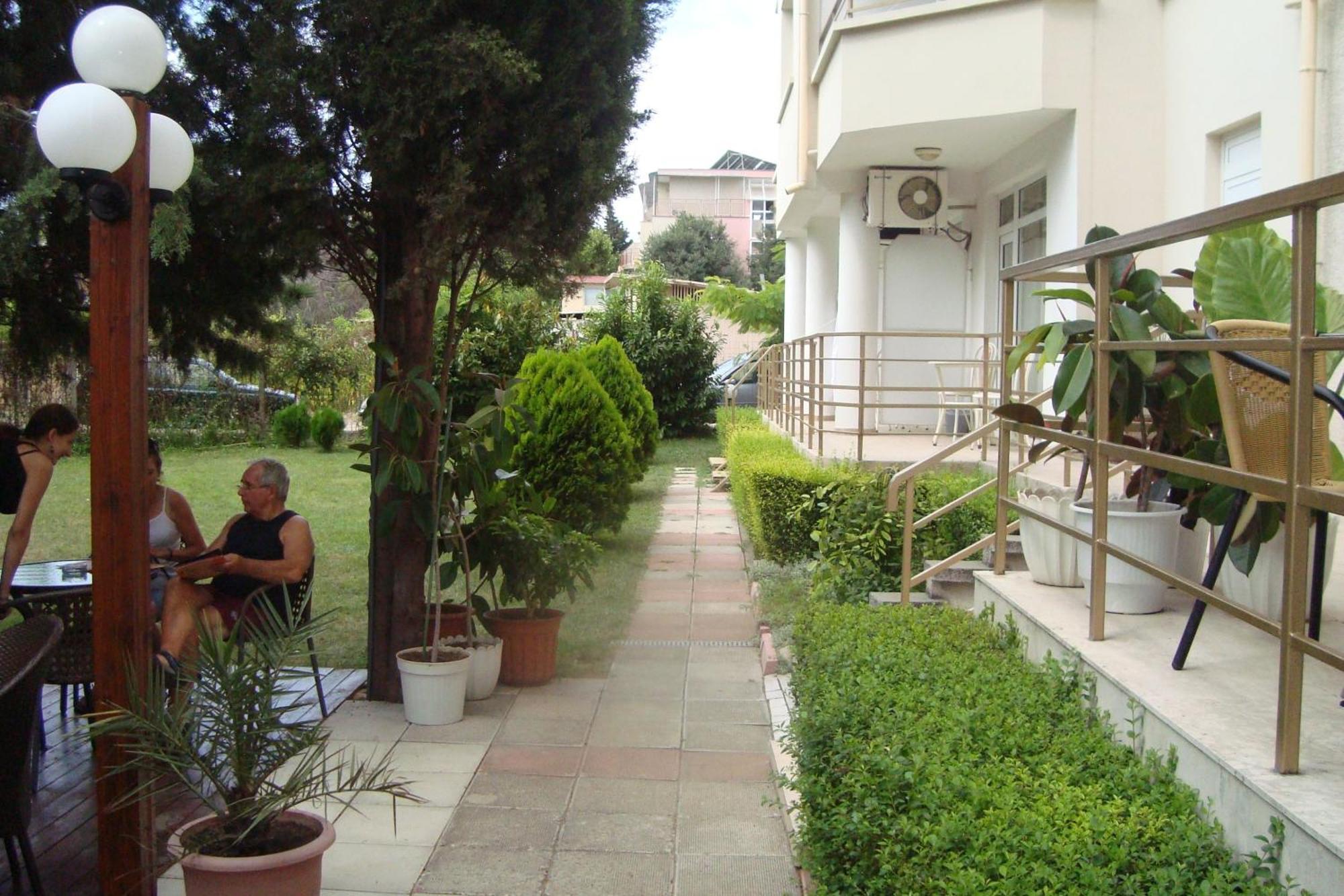 Hotel Astra Ravda Dış mekan fotoğraf