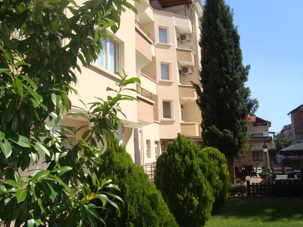 Hotel Astra Ravda Dış mekan fotoğraf