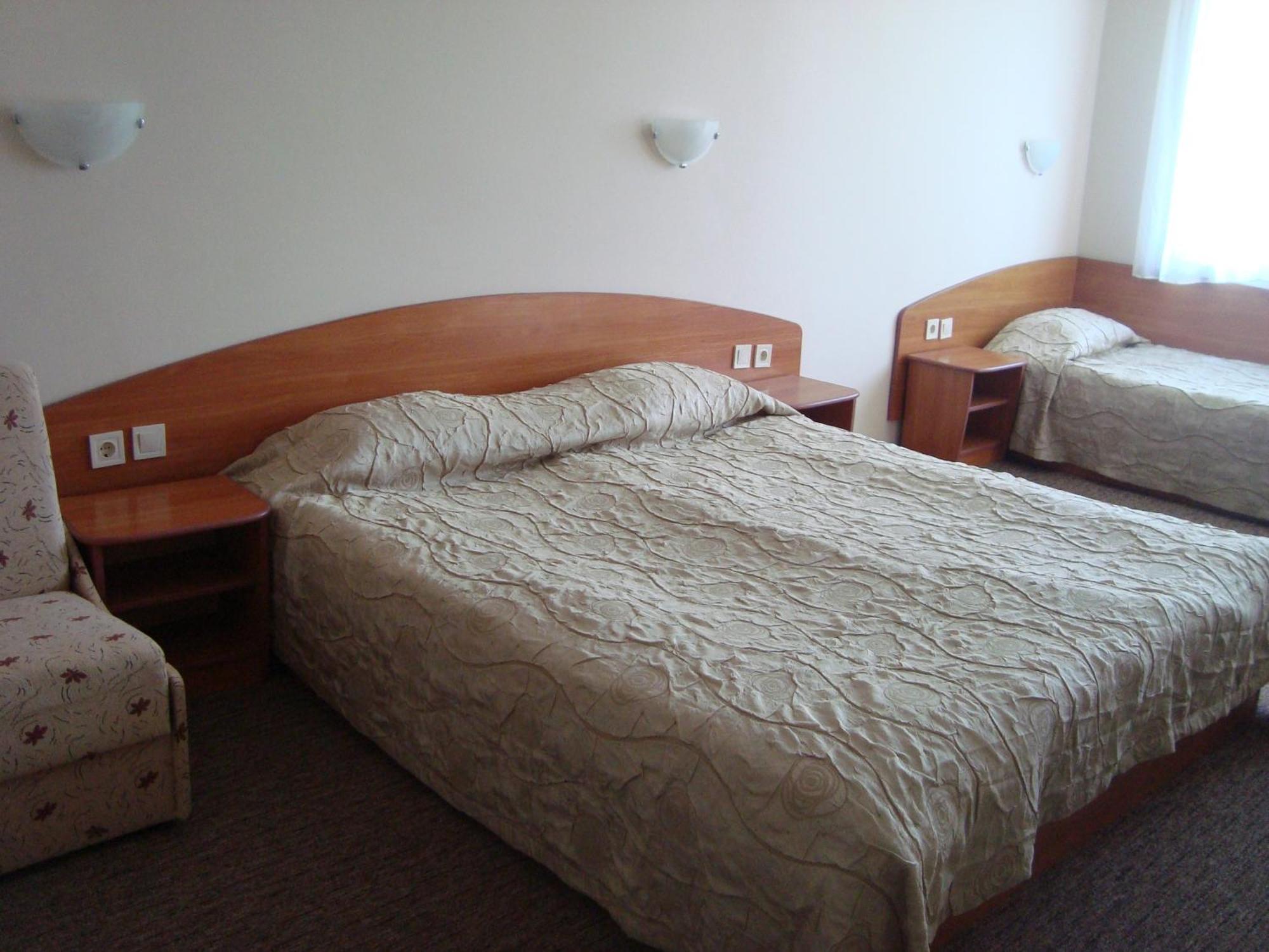 Hotel Astra Ravda Dış mekan fotoğraf