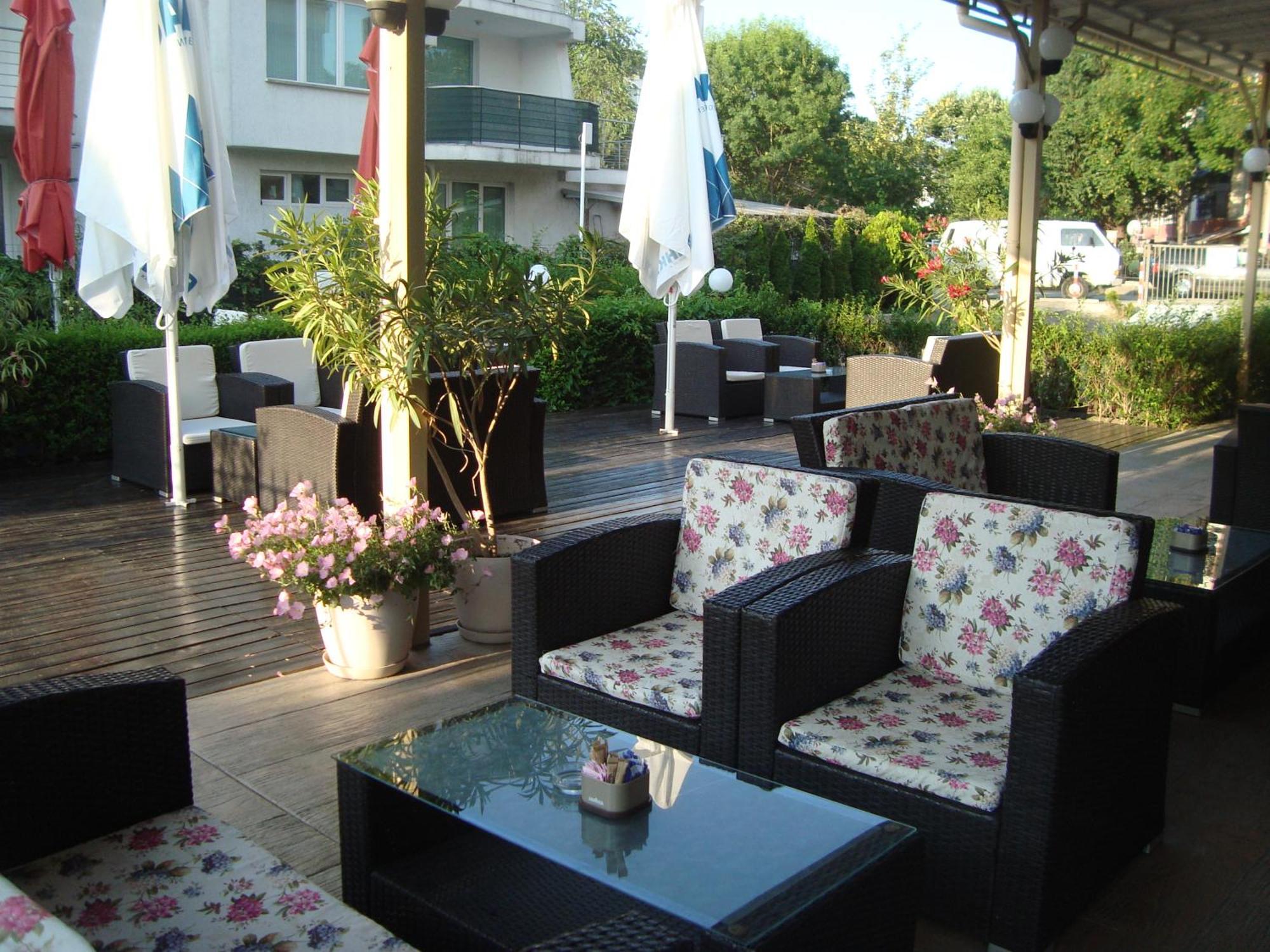Hotel Astra Ravda Dış mekan fotoğraf