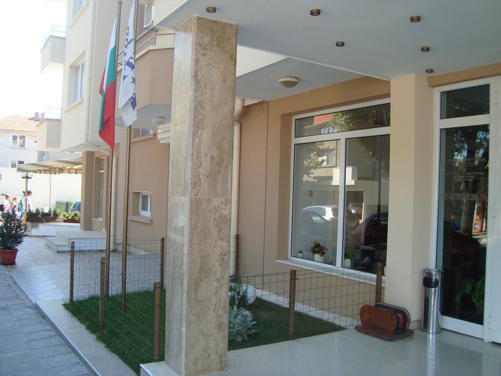 Hotel Astra Ravda Dış mekan fotoğraf