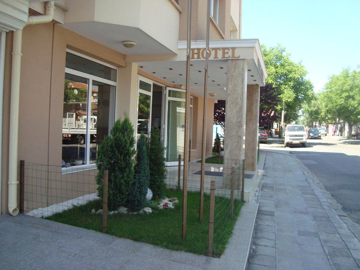 Hotel Astra Ravda Dış mekan fotoğraf